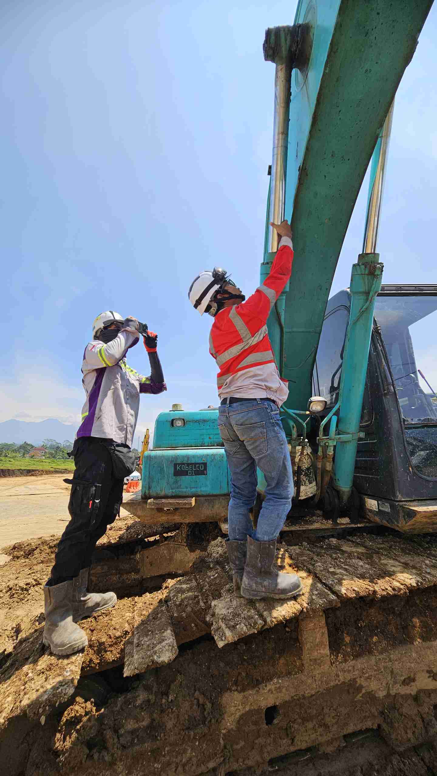 Riksa Uji Wheel Loader Gallery Riksa Uji Wika - 4